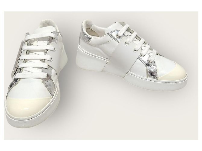 Roger Vivier Sneakers White Viv' Skate Metal Buckle Bianco - vista 4