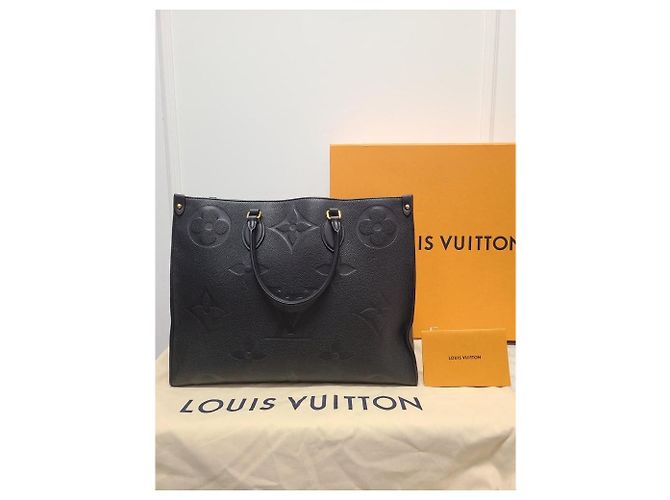 Louis Vuitton Borsa Tote Onthego in monogramma Empreinte nero - vista 8