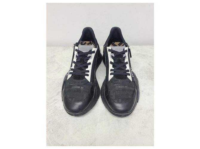 Fendi Sneakers basse in nylon e pelle nera Flow Nero - vista 3