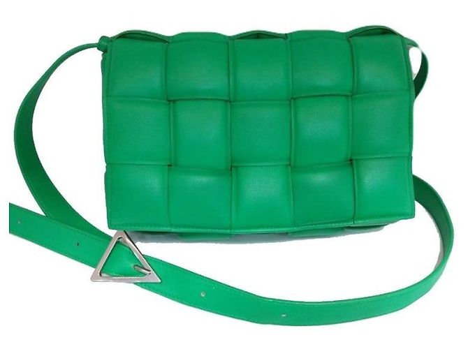 Bottega Veneta Bolsa de ombro e transversal Cassette em pele de cordeiro acolchoada Intrecciato Parakeet Verde - vista 8