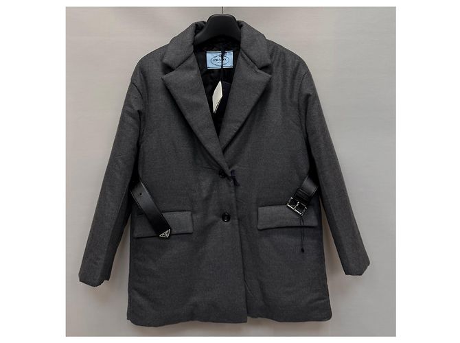 Prada Belted Cashmere Single Padding Jacket Black - view 2