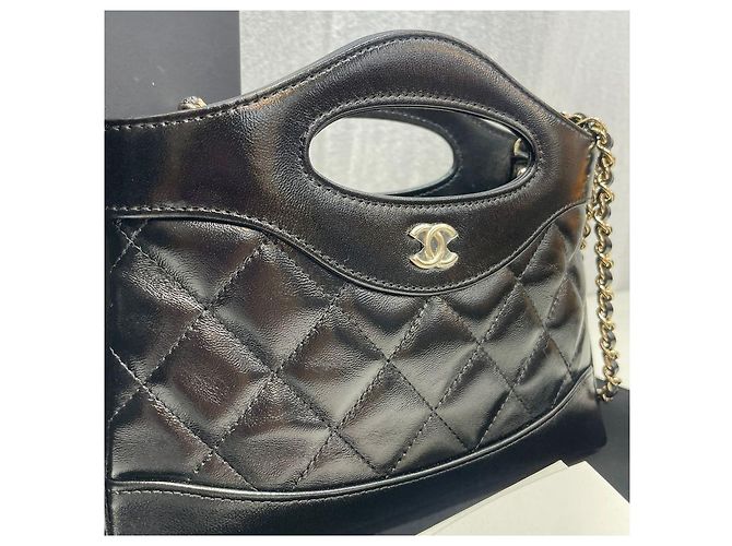 Chanel Borsa Shopping New Mini Crossbody Nero - vista 3