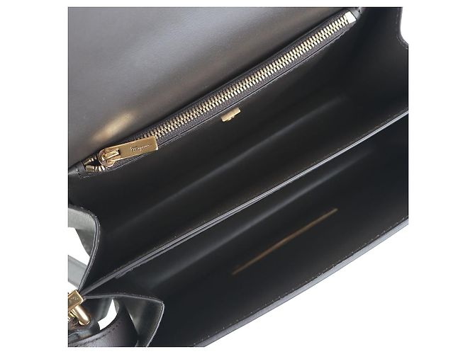 Salvatore Ferragamo Borsa a tracolla Joann con chiusura Gancini dorata Marrone - vista 7