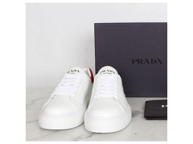 Prada Baskets en cuir blanc - vue 2