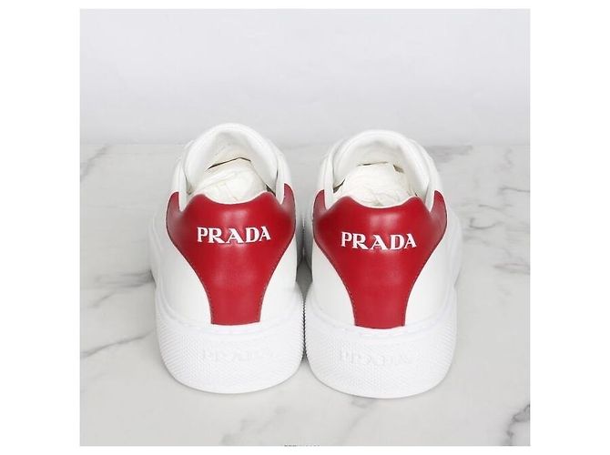 Prada Baskets en cuir blanc - vue 6