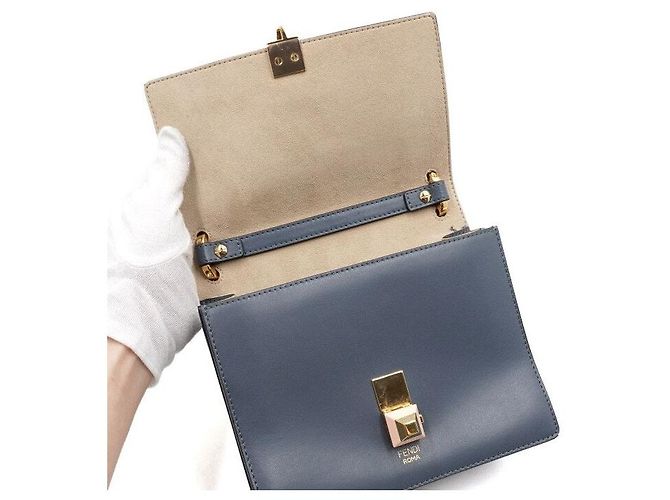 Fendi Piccola borsa a tracolla in pelle blu con catena - vista 7