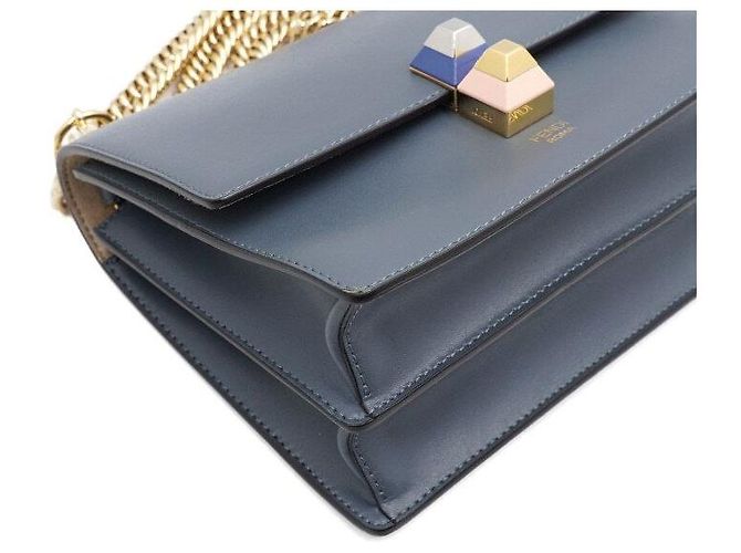 Fendi Piccola borsa a tracolla in pelle blu con catena - vista 9