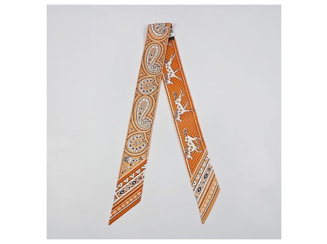 Hermès Foulard Twilí in seta Cheval de Coeur Bandana da donna Bianco - vista 6