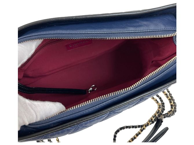 Chanel Borsa a tracolla Hobo Gabriel blu navy media - vista 5