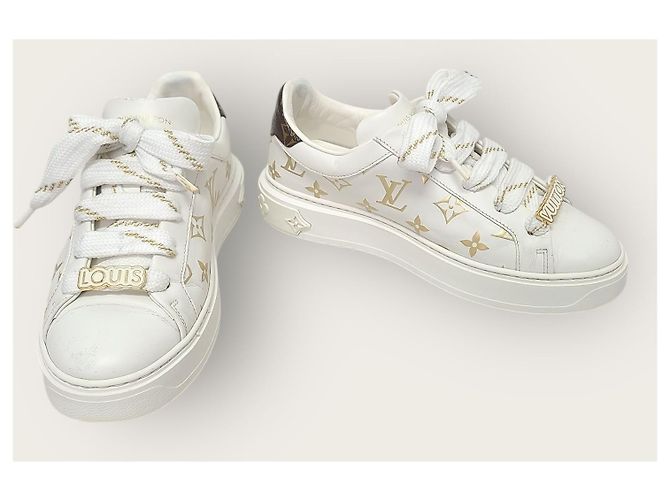Louis Vuitton Monogram Timeout Sneaker in Weißgold - Ansicht 4