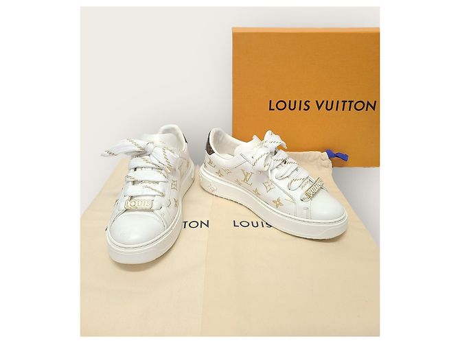 Louis Vuitton Monogram Timeout Sneaker in Weißgold - Ansicht 8