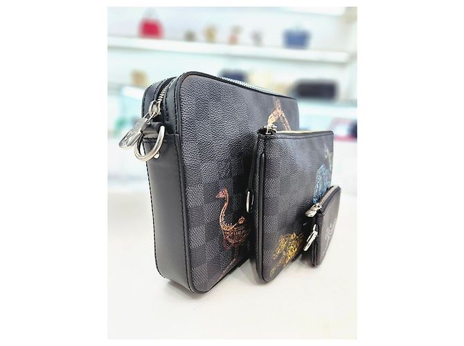 Louis Vuitton Borsa a tracolla a scacchi grafite Marrone - vista 5