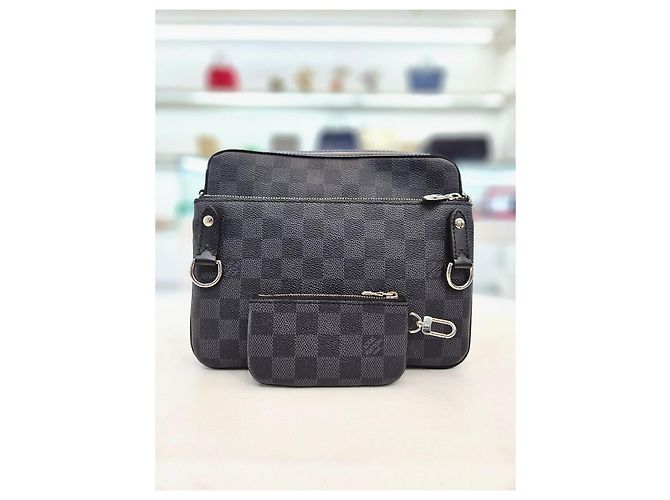 Louis Vuitton Borsa a tracolla a scacchi grafite Marrone - vista 6