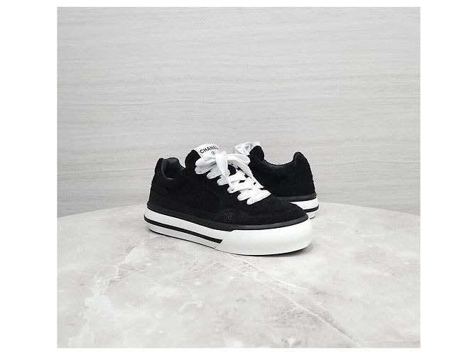 Chanel Sneakers in scamosciato nero - vista 3