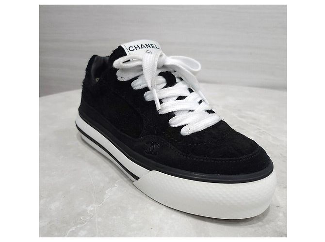 Chanel Sneakers in scamosciato nero - vista 6