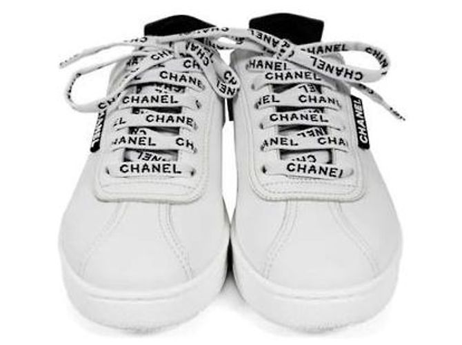 Chanel CC Logo Tennis Leder Schnürsneaker Weiß - Ansicht 8