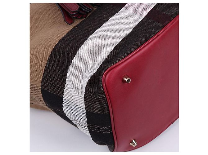 Burberry Borsa a tracolla hobo Ashby con nappa bordeaux Rosso - vista 12