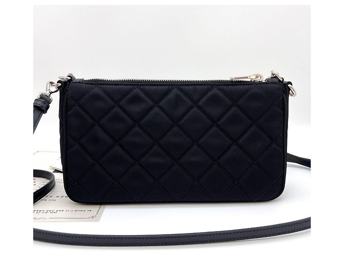 Prada Borsa a tracolla trapuntata in nylon con logo a triangolo e catena Nero - vista 6