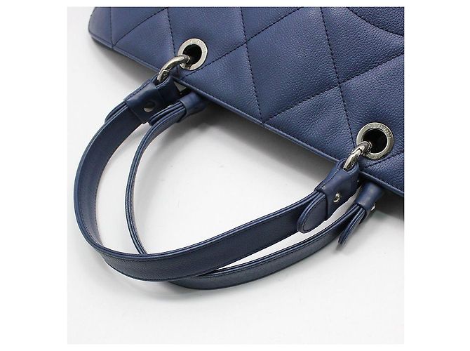 Chanel Bolsa de compras Timeless Shopper em caviar macio azul - vista 8