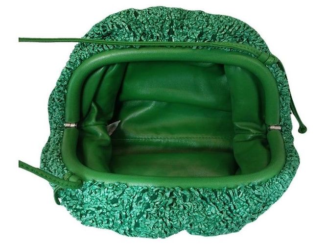 (BOTTEGA VENETA) Mini Calfskin Leather Pouch The Pouch - vista 2