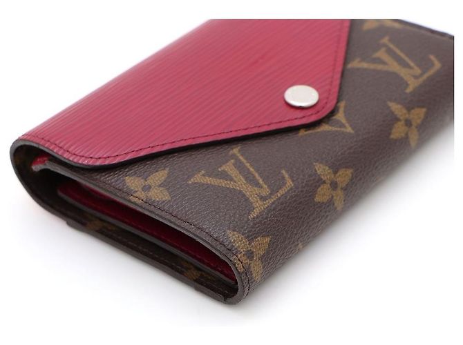 Louis Vuitton Cartera compacta Marilou en Monogram Épi Fuchsia Multicolor - vista 4