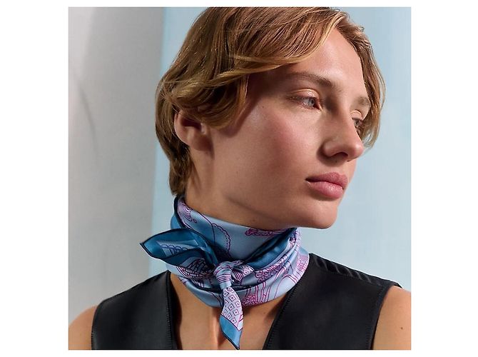 Hermès Sciarpa Carré Reversibile in Seta Double Face Remix da Donna Blu - vista 3