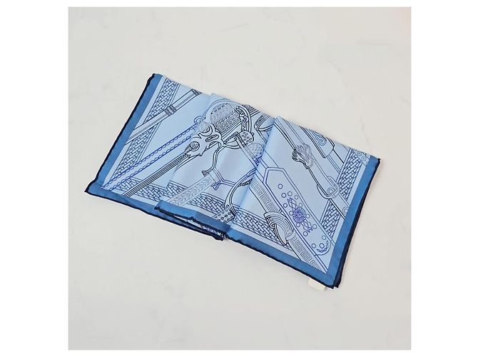 Hermès Sciarpa Carré Reversibile in Seta Double Face Remix da Donna Blu - vista 9