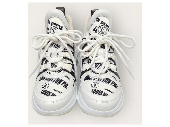 Louis Vuitton Sneakers Archlight in pelle bianca con scritte LV Bianco - vista 6
