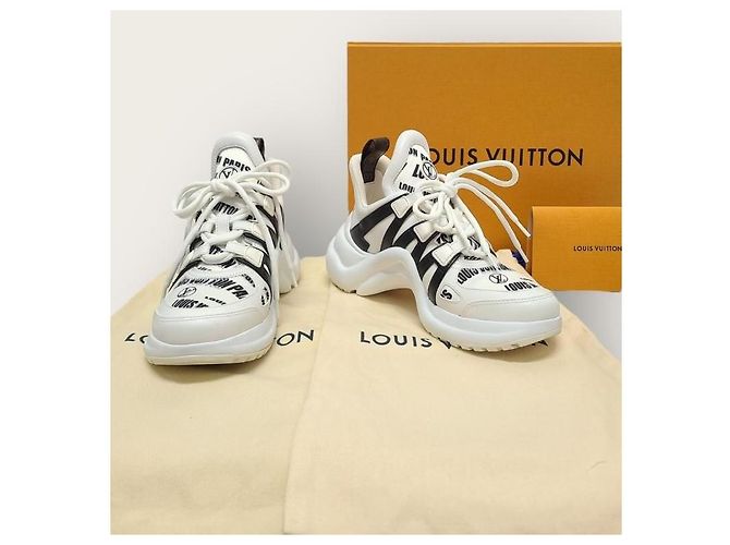Louis Vuitton Sneakers Archlight in pelle bianca con scritte LV Bianco - vista 8