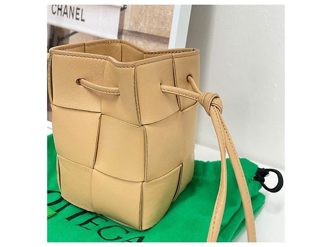 Borsa a secchiello mini Cassette Bottega Veneta a tracolla Marrone - vista 3