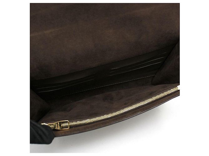 Louis Vuitton Borsa a tracolla Louise GM in pelle taupe con catena dorata - vista 10