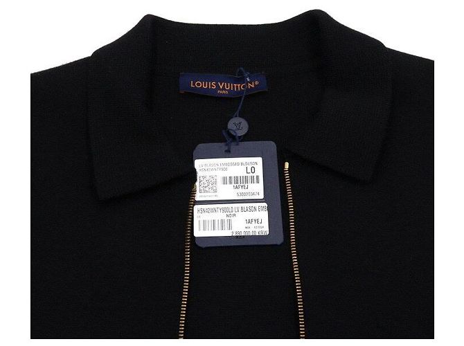 Louis Vuitton Black Embossed Technical Wool Bomber Jacket for Men - view 5