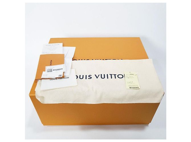 Louis Vuitton Hobo Bag Over the Moon Mehrfarben - vista 10