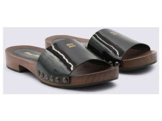 Miu Miu Clog aus Lackleder - Ansicht 4