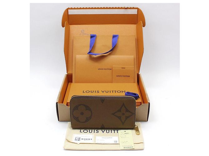 Louis Vuitton Lange Zippy Wallet mit Giant Monogram Reverse Braun - Ansicht 2