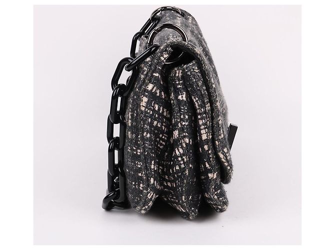 Prada Zweifarbige Tweed-Schultertasche mit Kette Braun - Ansicht 4