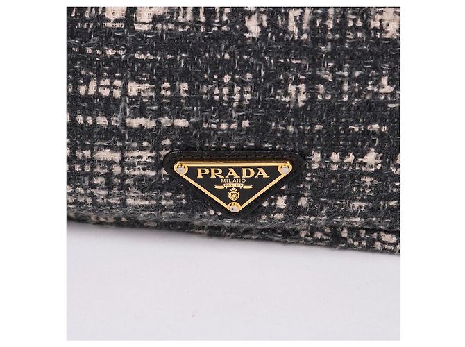 Prada Zweifarbige Tweed-Schultertasche mit Kette Braun - Ansicht 6
