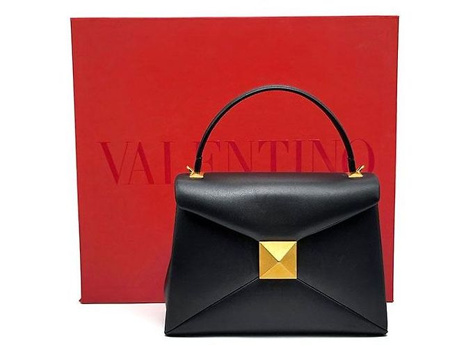 Valentino One Stud Top Handle Shoulder Bag Small Black - view 8