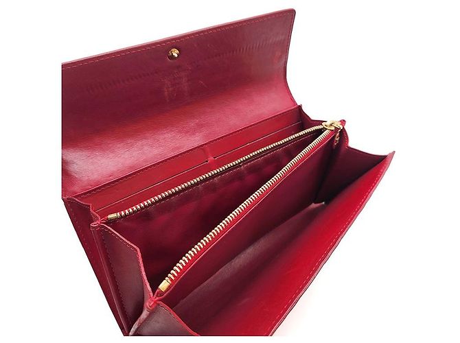 Louis Vuitton Cartera Sara en charol Roja - vista 5