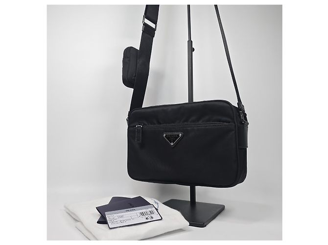 Prada Borsa a tracolla in Re-Nylon Argento - vista 2