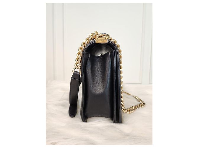Chanel Boy Bag Large Lambskin Gold Tone Series Condition Nero - vista 9