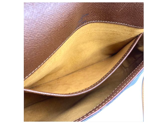 Borsa a tracolla Louis Vuitton Musette Tango Marrone Monogramma - vista 10