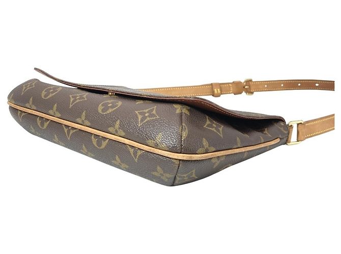 Borsa a tracolla Louis Vuitton Musette Tango Marrone Monogramma - vista 3