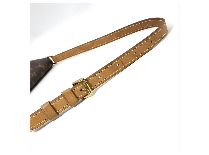 Borsa a tracolla Louis Vuitton Musette Tango Marrone Monogramma - vista 6
