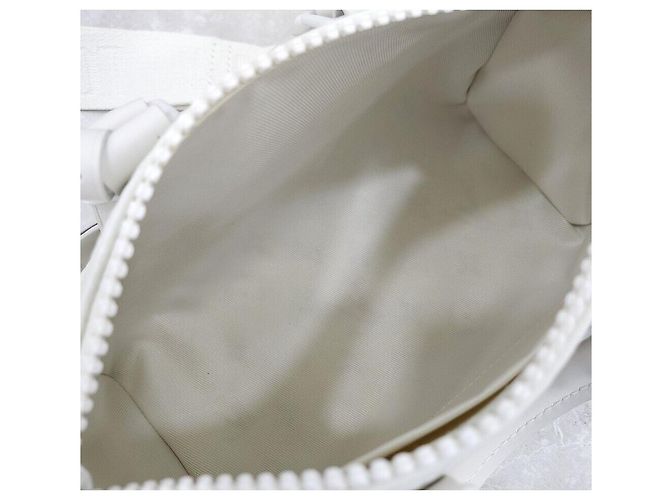 Louis Vuitton Nuovo LV Monogram Keepall Bandoulière White Taurillon Bianco - vista 7