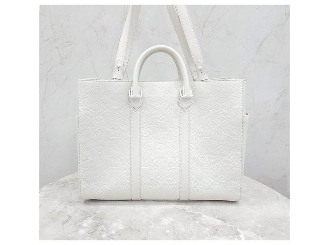 Louis Vuitton Nuova Borsa Tote in Pelle Sacplar Argento - vista 3
