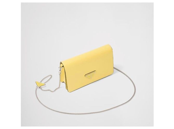 Prada Borsa a tracolla in pelle spazzolata gialla Giallo - vista 10