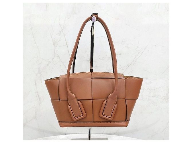 Bottega Veneta Mini Arco Leder-Tote-Bag Rot - Ansicht 3