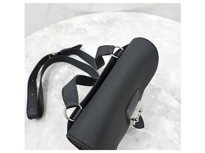 Hermès SAC DEPECHE Crossbody Bag Togo stamp Black Silver Hardware Nero - vista 4