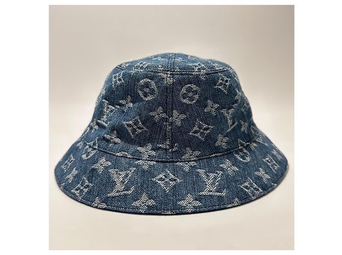 Louis Vuitton Cappello Bucket Monogram Essential Multicolore - vista 5